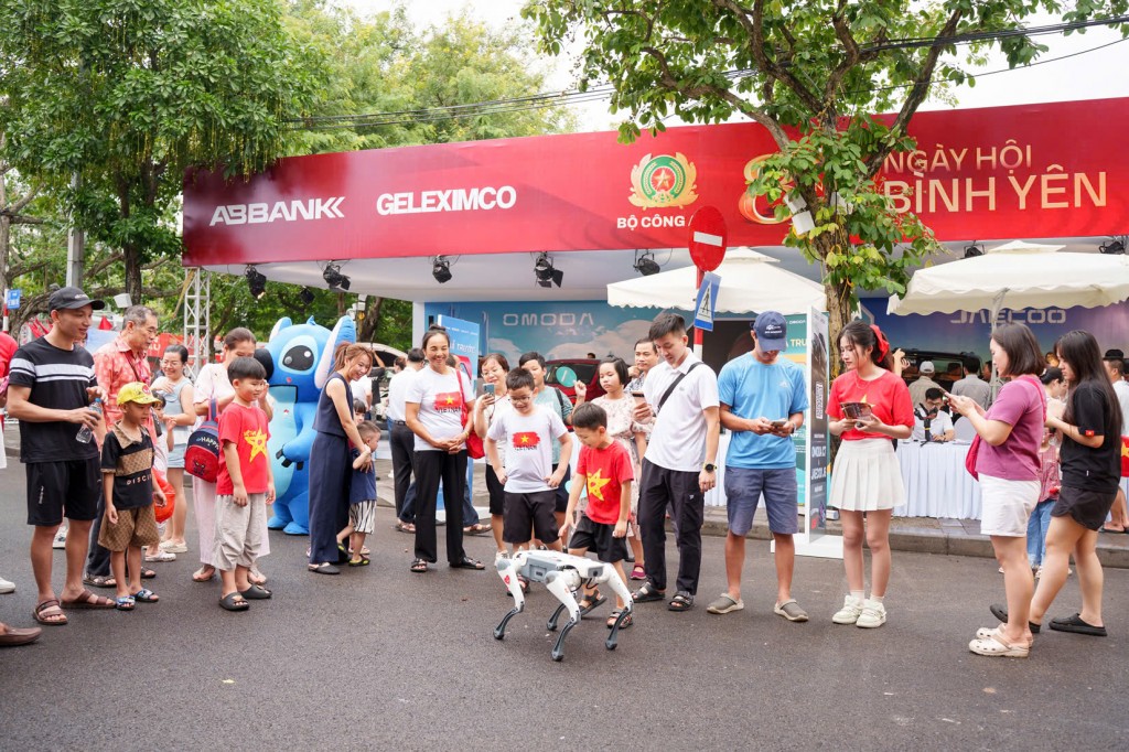 Tập đoàn Geleximco và Omoda & Jaecoo Việt Nam đồng hành cùng “Ngày hội bình yên”
