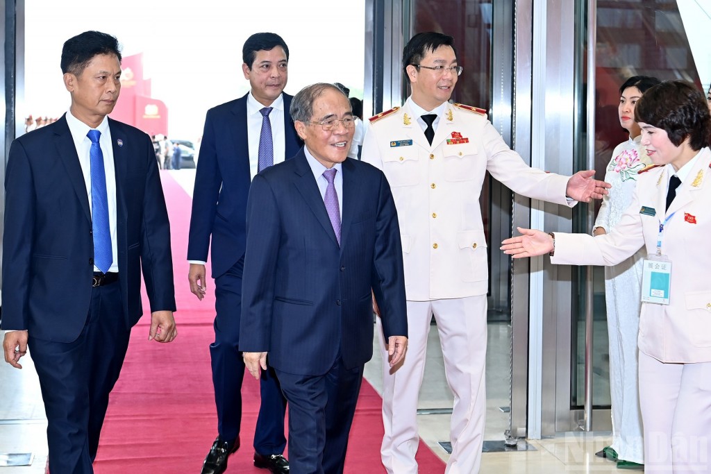 [Ảnh] Tổng Bí thư Tô Lâm trao Huân chương Sao Vàng tặng Công an nhân dân Việt Nam