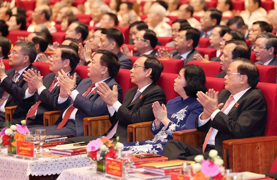 Các đồng chí lãnh đạo Đảng, Nhà nước, thành phố Hà Nội tham dự buổi lễ. Ảnh: Nhật Nam