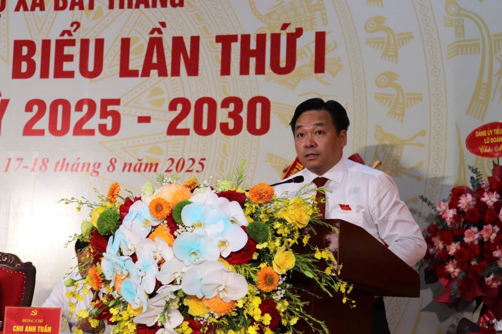 Bát Tràng: Đẩy mạnh chuyển đổi số gắn với bảo tồn và phát huy giá trị làng nghề truyền thống