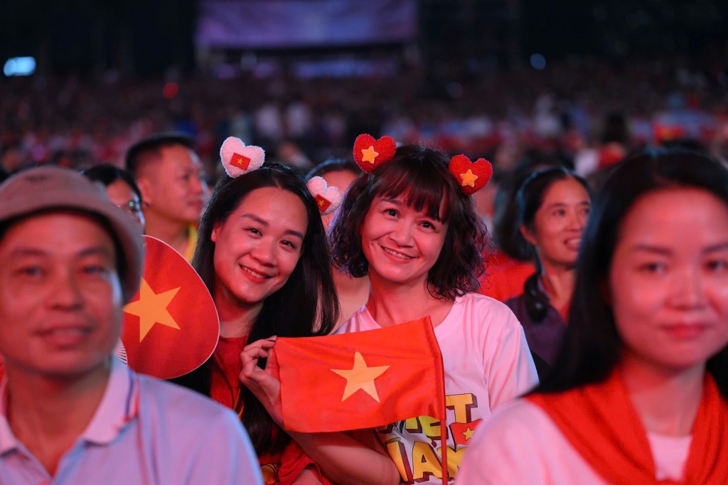 Bản giao hưởng của nguồn cội và khát vọng