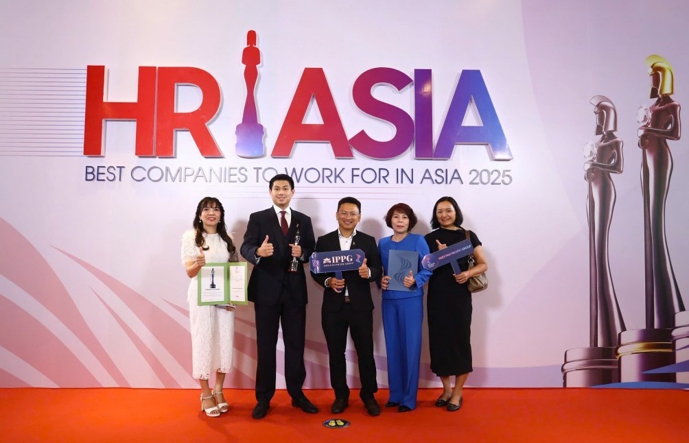 Tập đoàn của ông Johnathan Hạnh Nguyễn được vinh danh hai giải thưởng quốc tế
