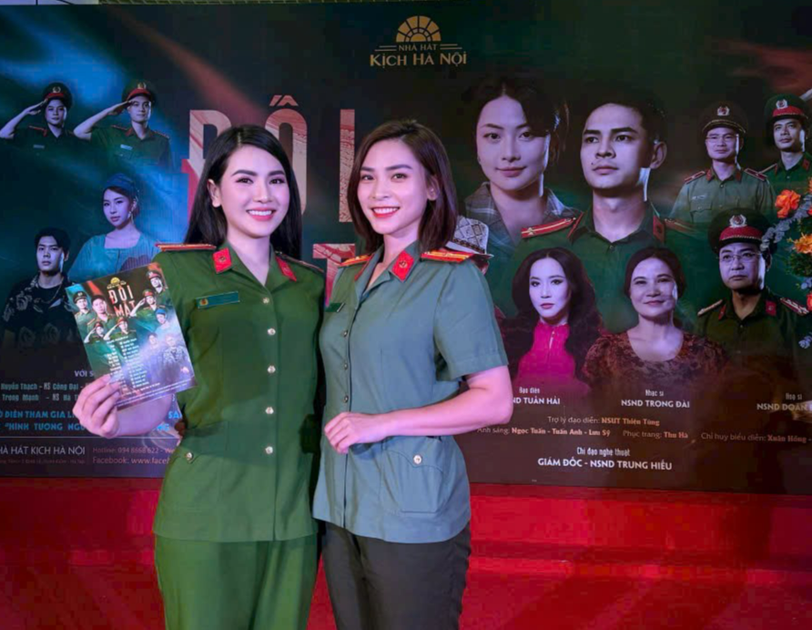 Vẻ đẹp bản lĩnh của nữ chiến sĩ Công an Thủ đô