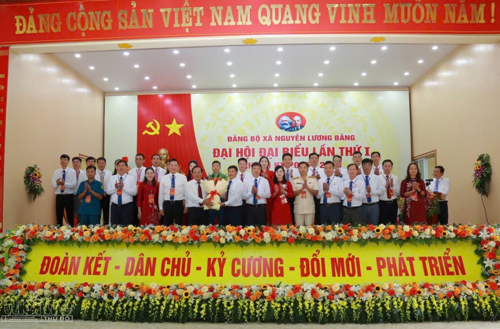 Xây dựng xã Nguyễn Lương Bằng theo hướng phát triển đô thị