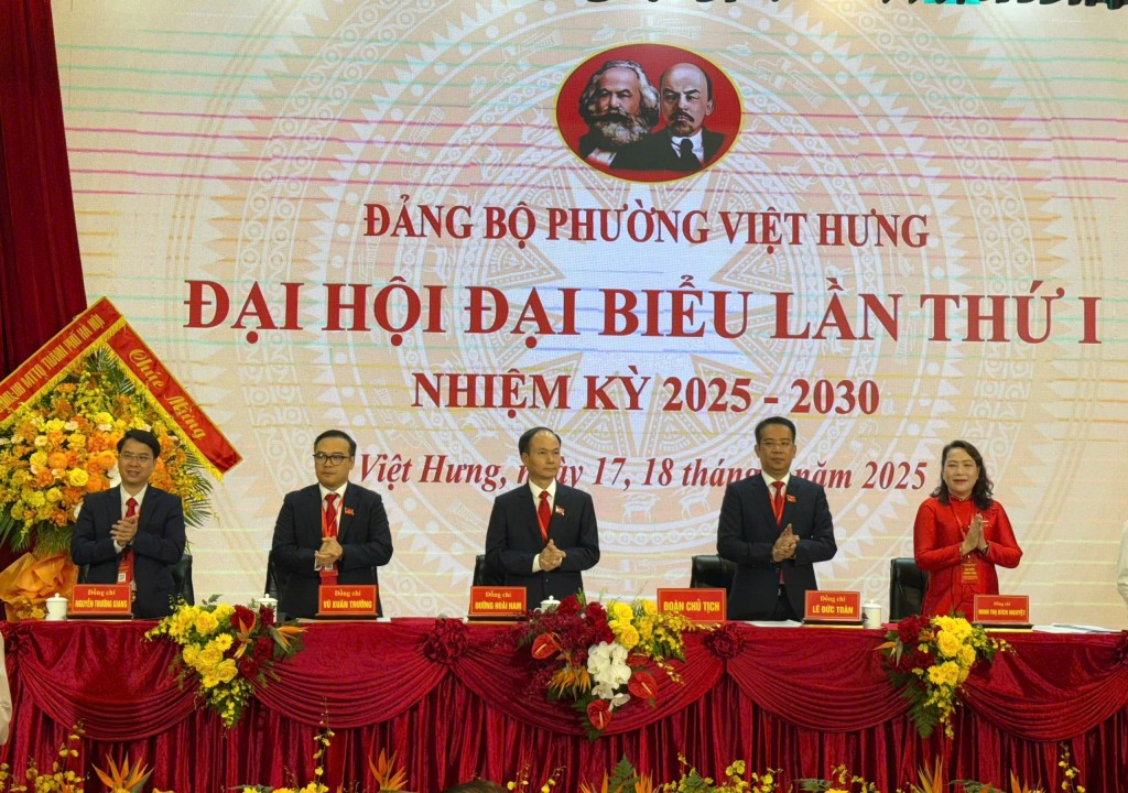 Đoàn Chủ tịch điều hành Đại hội