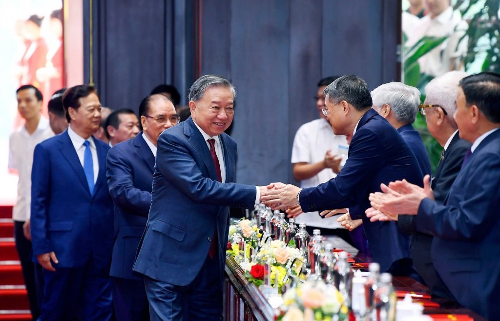 "Kế thừa thành quả, phát triển những giá trị, tiếp tục đổi mới sáng tạo"
