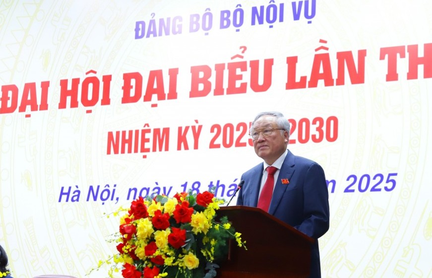 Cán bộ Bộ Nội vụ phải giỏi về nghiệp vụ, cần mẫn, tận tụy, công tâm, khách quan