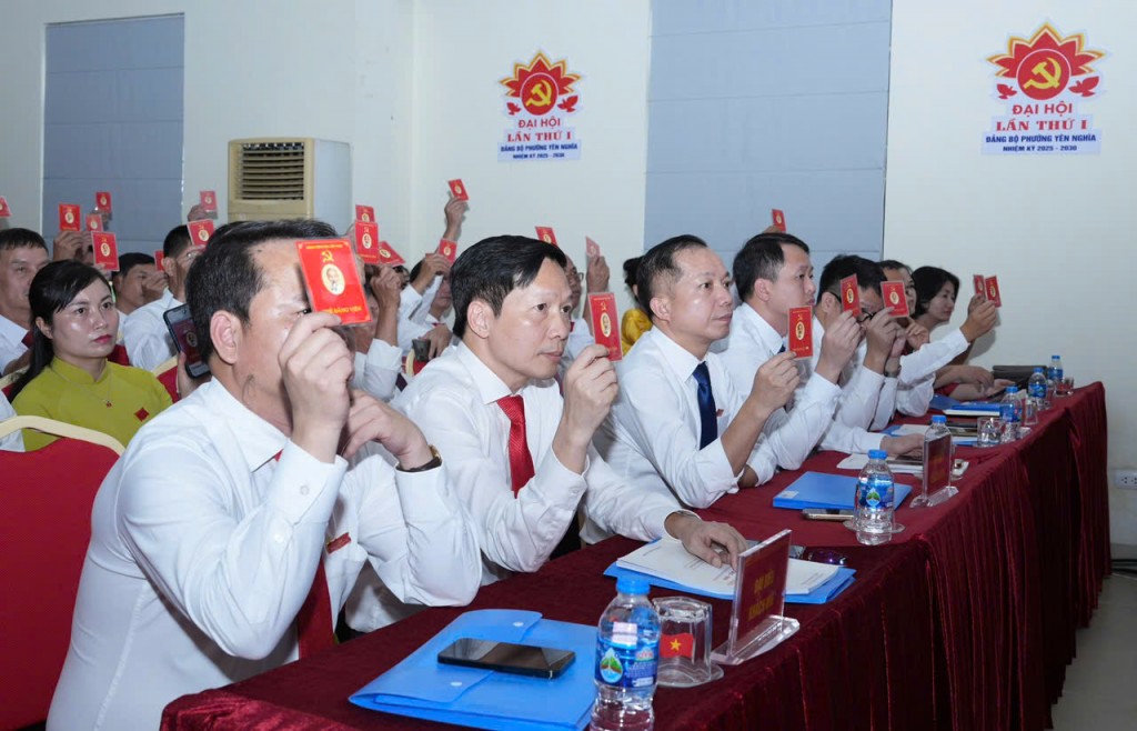 Trong ngày làm việc thứ nhất, các đại biểu  Bầu Đoàn Chủ tịch, Đoàn thư ký, Ban thẩm tra tư cách đại biểu của Đại hội. Thông qua Chương trình, Quy chế làm việc của Đại hội,