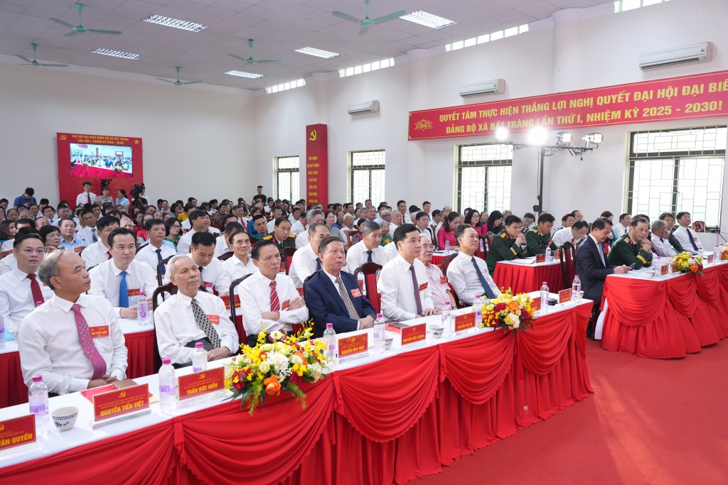 Đẩy mạnh chuyển đổi số, xây dựng xã Bát Tràng phát triển toàn diện, bền vững