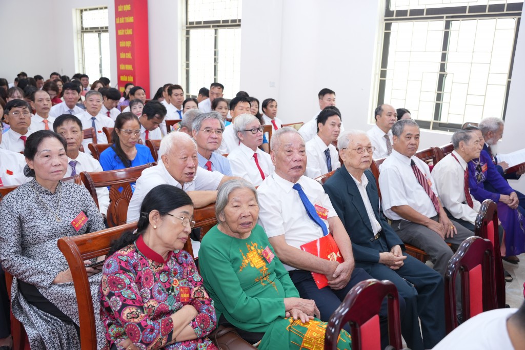 Đẩy mạnh chuyển đổi số, xây dựng xã Bát Tràng phát triển toàn diện, bền vững