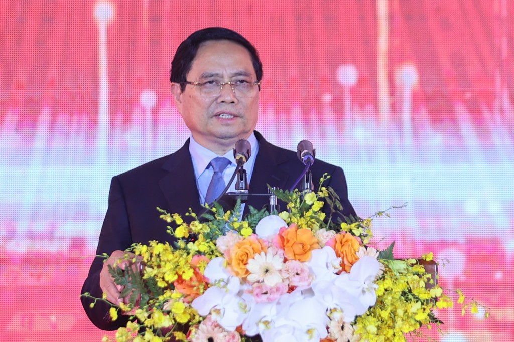 Thủ tướng Chính phủ cho biết, phát triển khoa học công nghệ, đổi mới sáng tạo và chuyển đổi số quốc gia là xu thế tất yếu, lựa chọn chiến lược, yêu cầu khách quan, ưu tiên hàng đầu, là sự nghiệp của toàn Đảng, toàn quân, toàn dân ta - Ảnh: VGP/Nhật Bắc