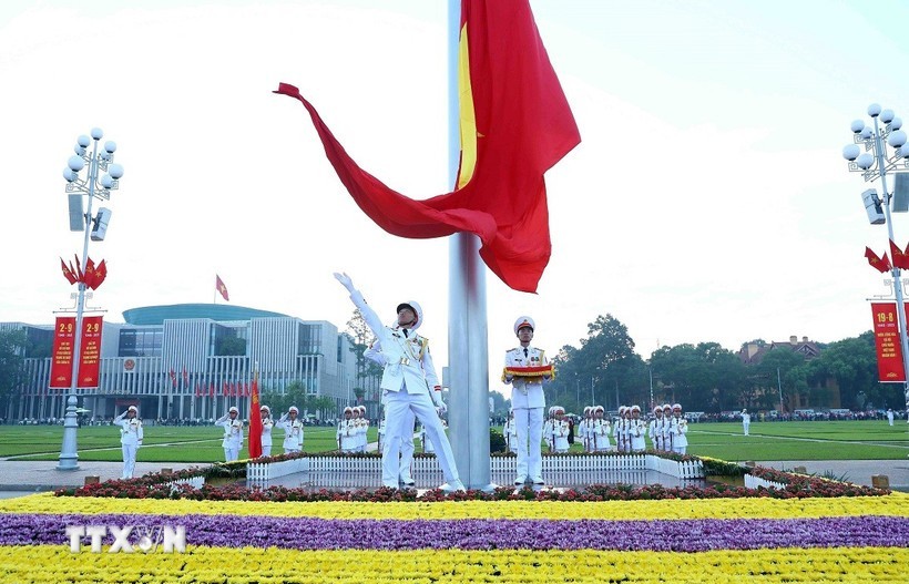 80 năm Cách mạng tháng Tám: Thiêng liêng lễ Thượng cờ trên Quảng trường Ba Đình