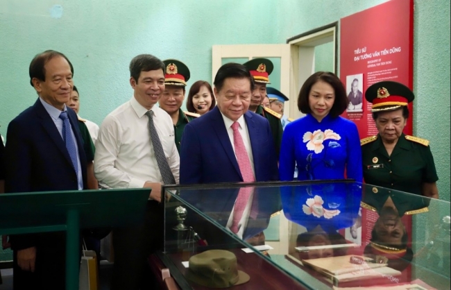 Tiếp sức mạnh cho thế hệ hôm nay viết tiếp câu chuyện hòa bình