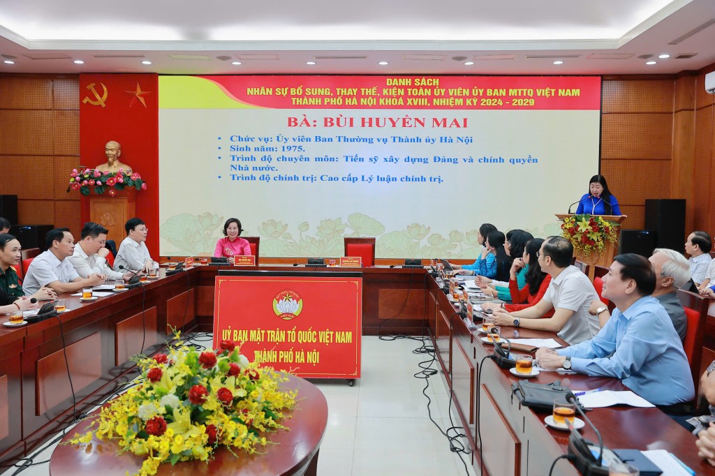 Đồng chí Bùi Huyền Mai làm Phó Chủ tịch Thường trực Ủy ban MTTQ TP Hà Nội