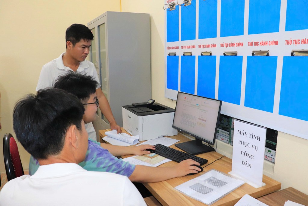 Các thành viên Tổ chuyển đổi số