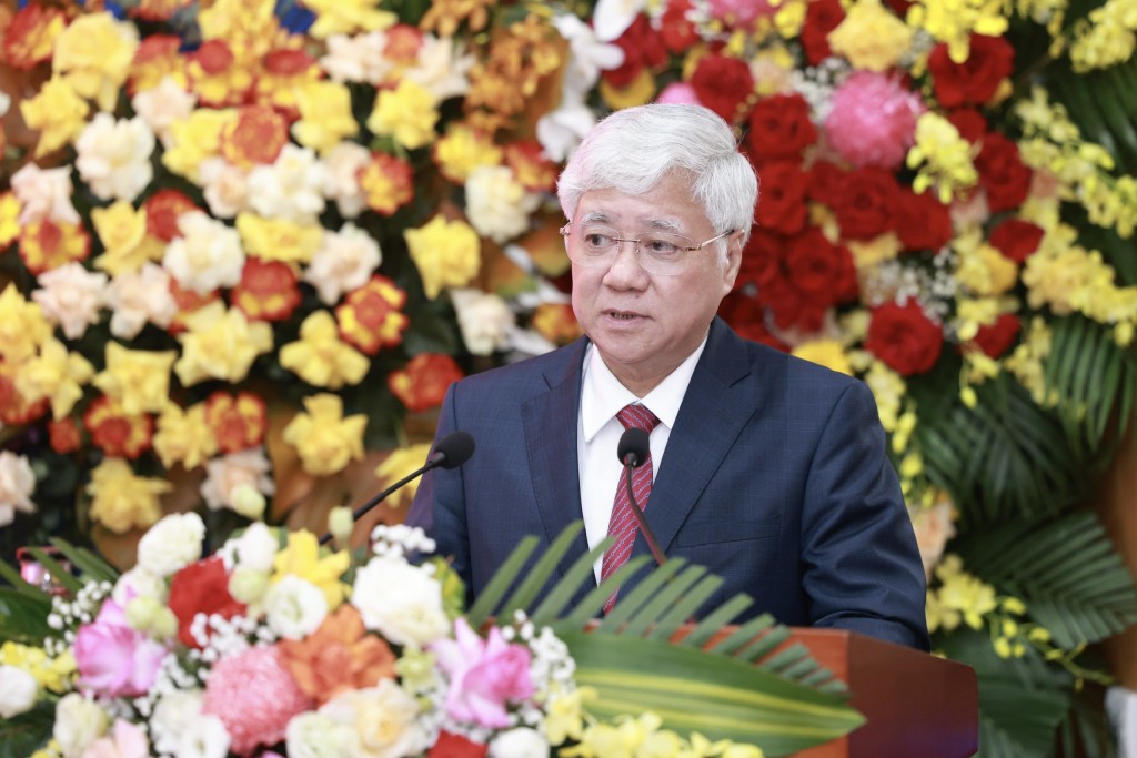 Xây dựng Đảng bộ Tổng Liên đoàn Lao động Việt Nam trong sạch, vững mạnh toàn diện