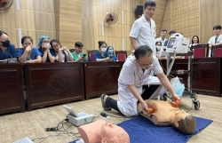 Tập huấn nhân viên y tế tham gia phục vụ Đại lễ A80