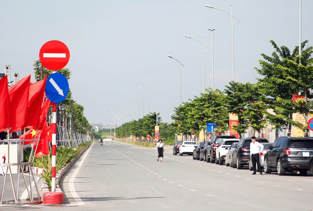 Hà Nội: Gắn biển tên phố Lê Giản và phố Bạch Thành Phong