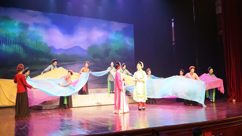 Vở Chèo “Mẫu ngự trời Nam” tái hiện lịch sử hào hùng của dân tộc
