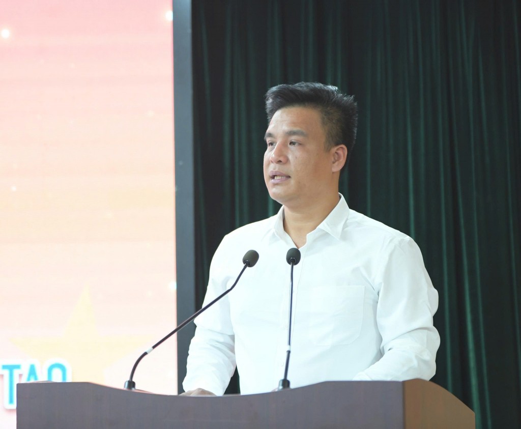  anh Phạm Văn Thành, Chủ tịch Hội Thanh niên khuyết tật Việt Nam