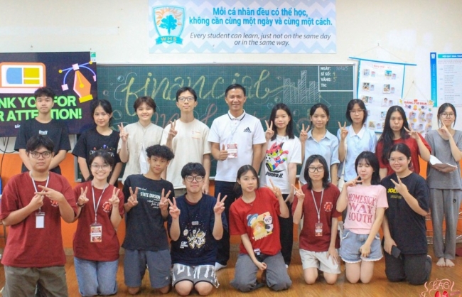 Học sinh khám phá, trải nghiệm các ngành nghề tại Bão Fair 2025