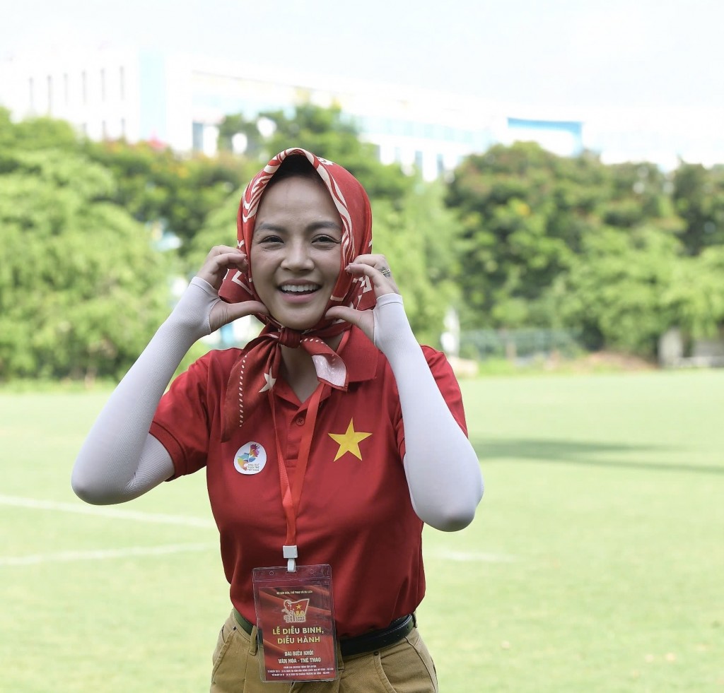 Diễn viên Thu Quỳnh với nụ cười rạng rỡ