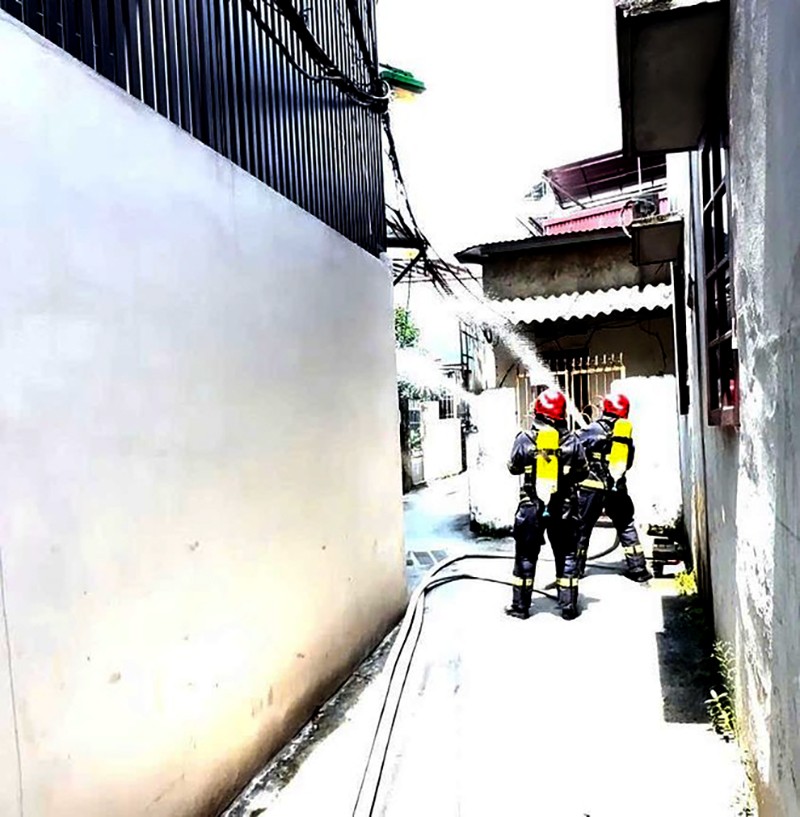Xe kéo vòi chữa cháy được sử dụng trong một buổi diễn tập giả định đã phát huy hiệu quả