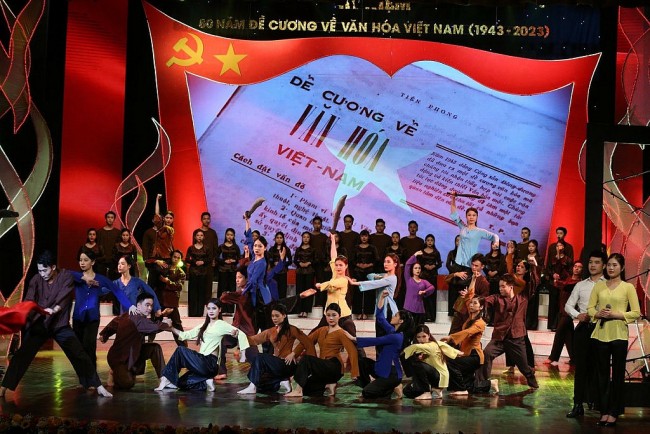 Khát vọng sáng tạo, cống hiến cho sự trường tồn của dân tộc
