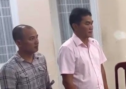 Từ trái qua, Nguyễn Hoàng Hoài Nguyên, Trần Quốc Tuấn.
