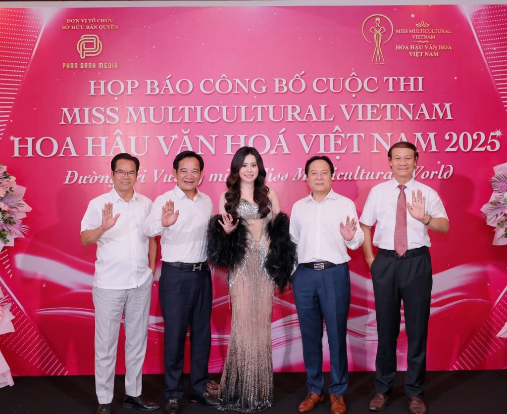 Tôn vinh vẻ đẹp trí tuệ, bản sắc văn hóa của phụ nữ Việt