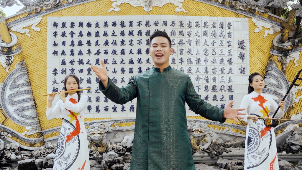 Hình ảnh trong MV