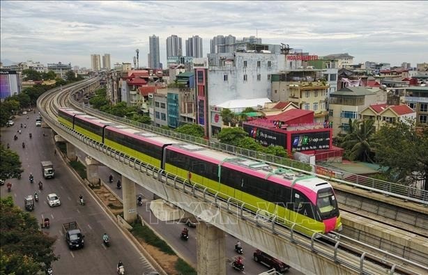 Hà Nội, TP HCM thúc đẩy chuyển đổi sang giao thông công cộng, giao thông xanh