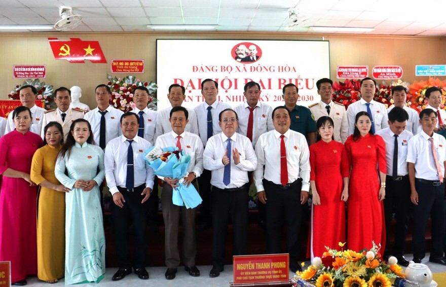Đông Hòa: Lấy người dân, doanh nghiệp làm trung tâm phát triển