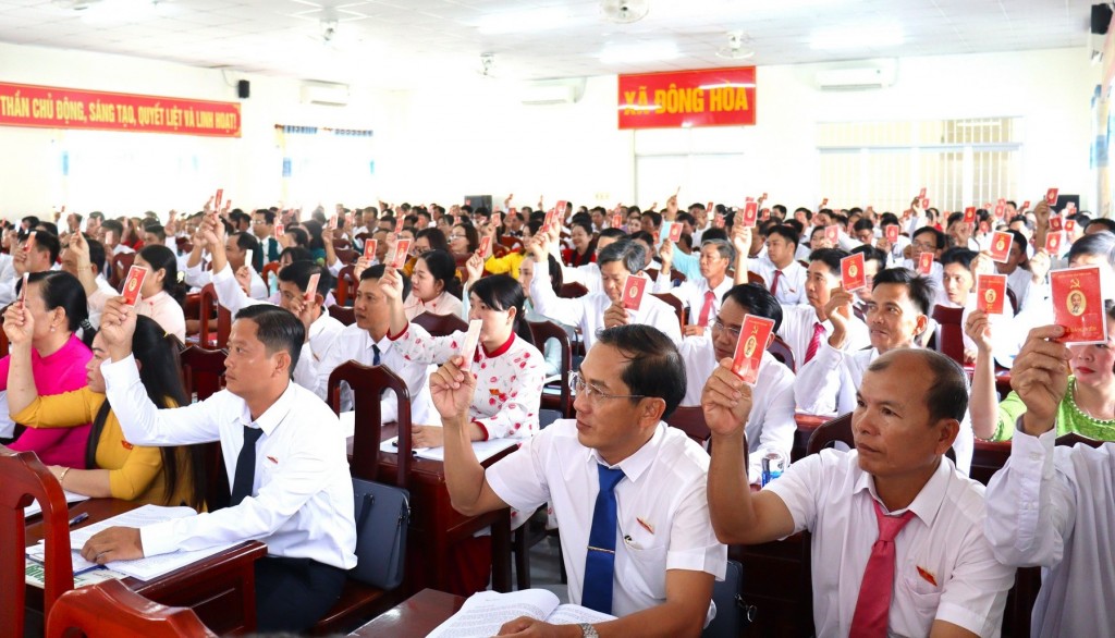 Các đại biểu tham dự đại hội