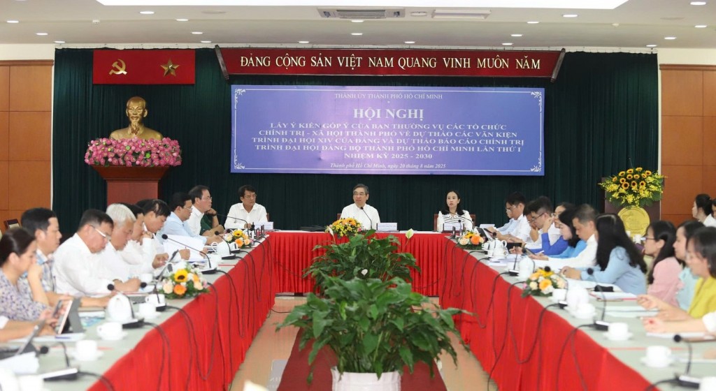 Quang cảnh hội nghị