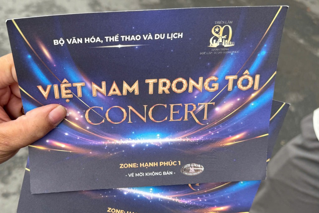 Vé concert Việt Nam trong tôi bị hét giá đến hàng triệu đồng/cặp