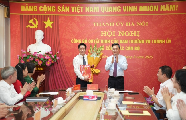 Đồng chí Nguyễn Huy Cường giữ chức Bí thư Đảng ủy phường Thanh Xuân