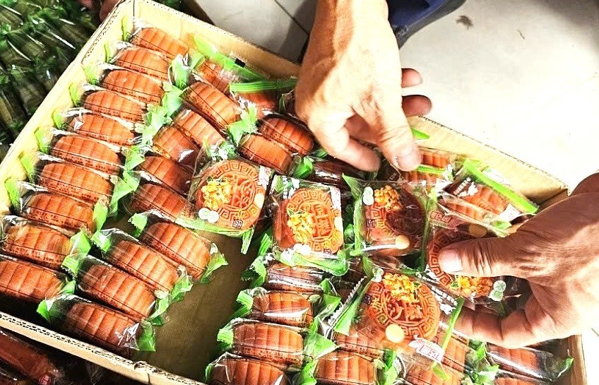 TP Hồ Chí Minh: Tăng cường kiểm tra bánh Trung thu dịp cao điểm