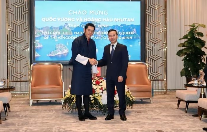 Quốc vương Bhutan cùng Hoàng Hậu thăm tỉnh Quảng Ninh