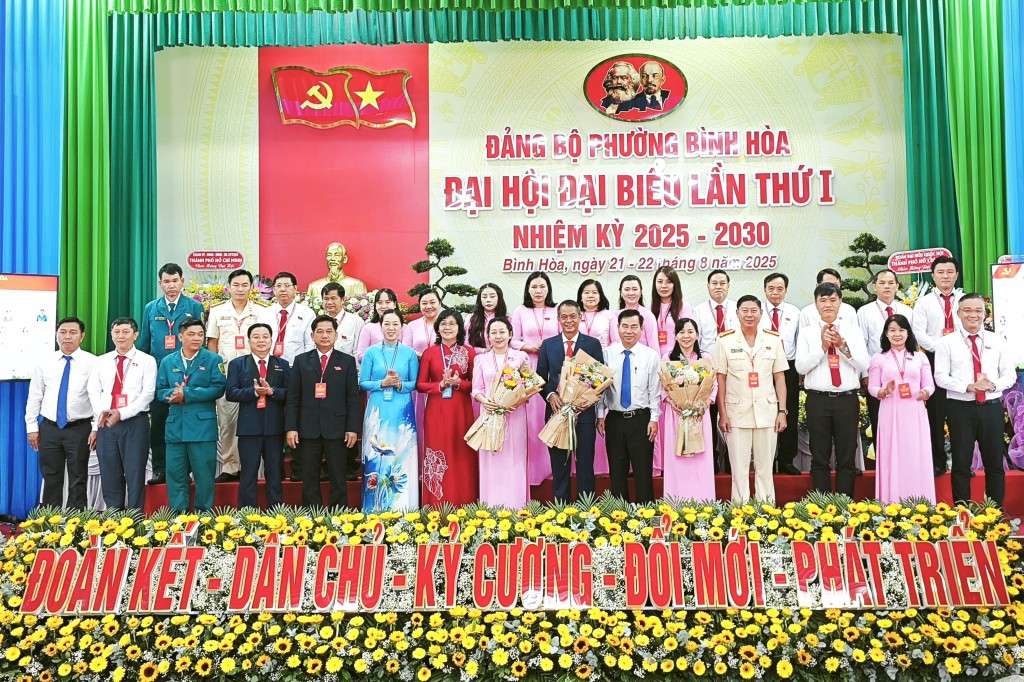 Ra mắt Ban Chấp hành Đảng bộ phường Bình Hoà