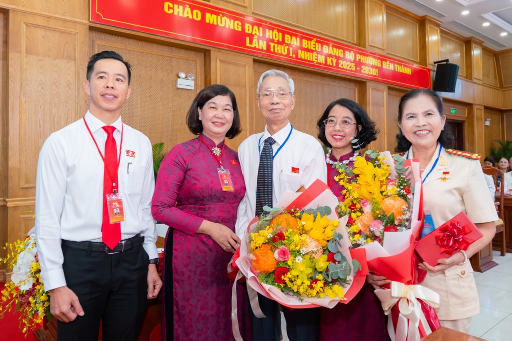 Các đại biểu tham dự đại hội
