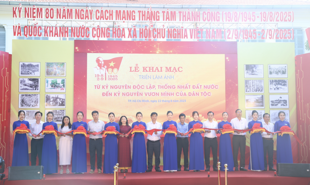 TP Hồ Chí Minh: Triển lãm ảnh chào mừng Quốc khánh