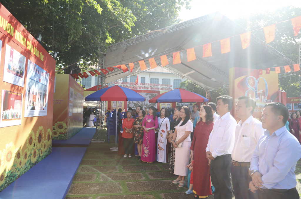TP Hồ Chí Minh: Triển lãm ảnh chào mừng Quốc khánh