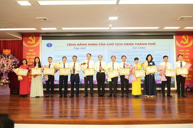 Ngành Y tế Hà Nội: Sáng tạo, hiệu quả trong phát động và triển khai các phong trào thi đua - Tin tức sự kiện - Cổng thông tin điện tử Sở y tế Hà Nội