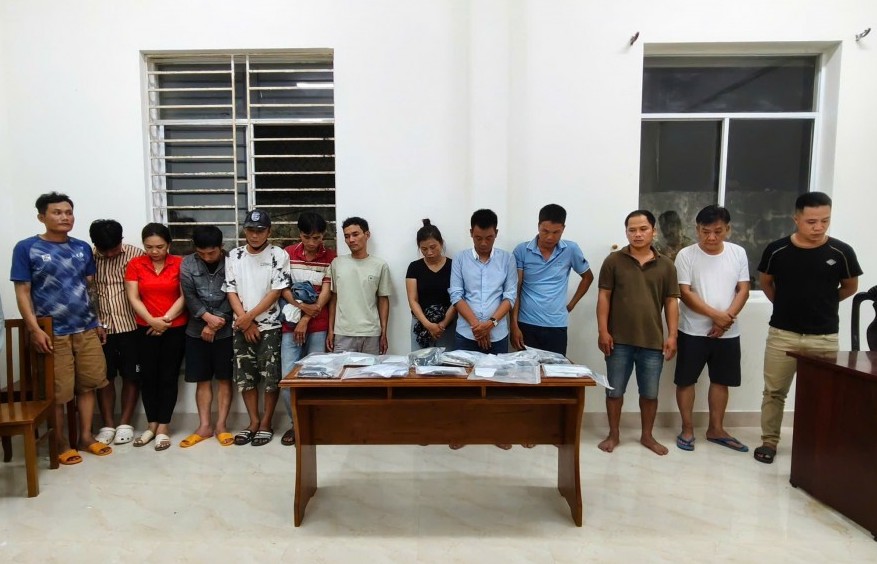 Đà Nẵng: Triệt phá sới bạc "khủng" giữa rừng keo
