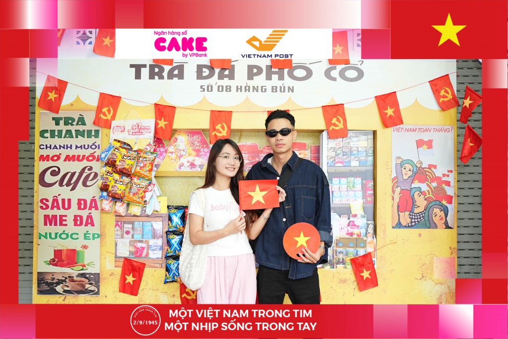 Ra mắt thẻ “Tự Do 2in1” lấy cảm hứng từ tem bưu chính