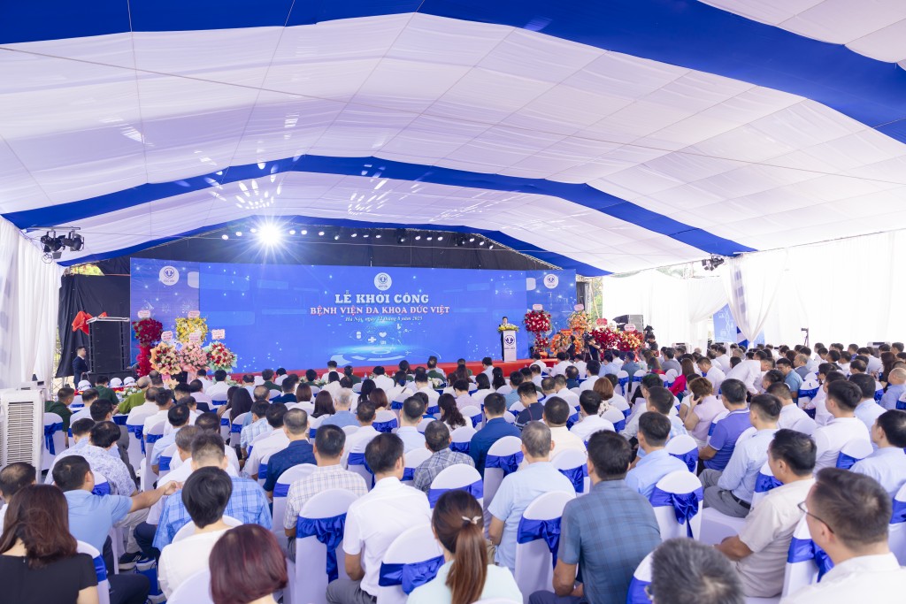 Tổng Giám đốc Công ty cổ phần Y khoa Đức Việt Nguyễn Tuấn Dũng khẳng định, Bệnh viện sẽ hoàn thành đưa vào sử dụng từ quý I năm 2027. Ảnh: Kim Nhuệ