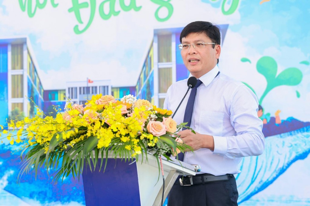 Hòa Phát bàn giao ngôi trường trị giá 42 tỷ đồng cho tỉnh Quảng Ngãi
