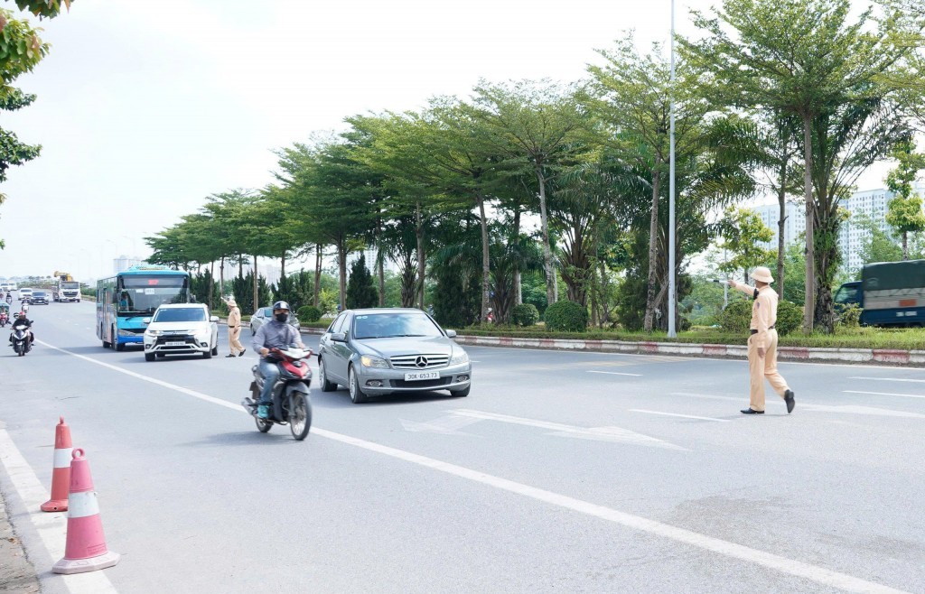 Nhanh chóng triển khai biện pháp đảm bảo an toàn giao thông dịp 2/9
