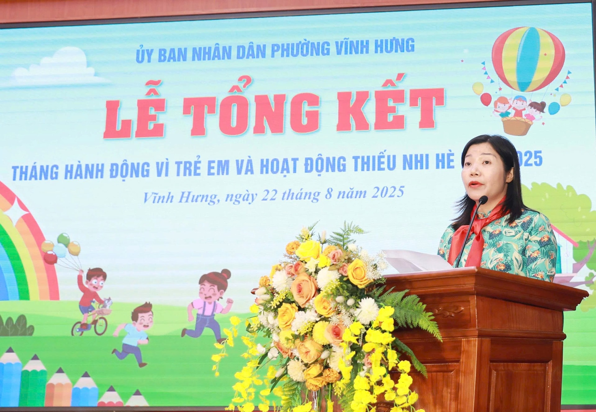 Phó Chủ tịch UBND phường Vĩnh Hưng Quán Thị Vân Anh